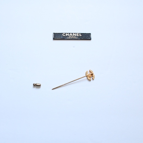 Chanel Gold CC Logo Brooch Pin Needle - Picture 6 of 6